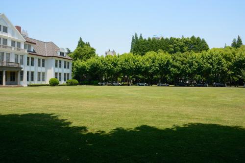 每天带你了解一所高校：日月光华，旦复旦兮——复旦大学