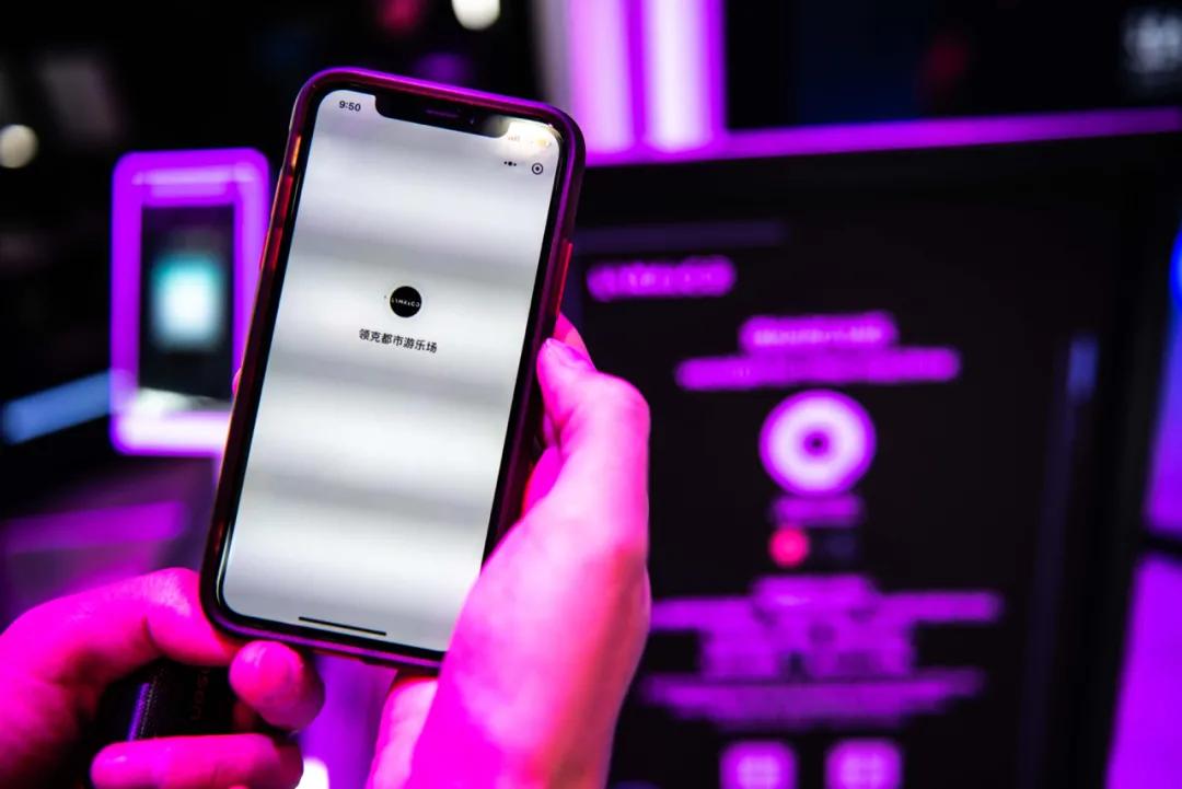 国产家轿不将就，现场堪比迪士尼，北京车展除了新车还看些啥？