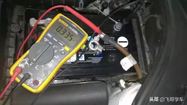 汽车漏电停两天打不着火了,车没电了搭电后一堆故障怎么消除