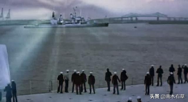 瞬间转移监控视频,监控拍下的惊人瞬间