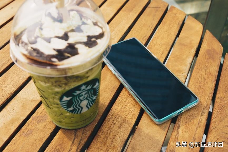 一加8当年出的时候多惊艳,一加8手感