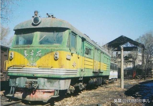 东方红内燃机车历史介绍,东方红1型内燃机车投入使用