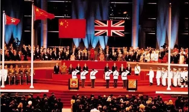 上海人正经历的几大怪事,上海30年代有什么事