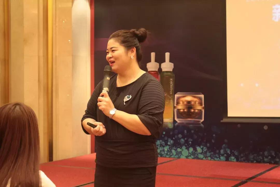 鑱氭ⅵ鍓嶈鑺傜洰,鑱氭ⅵ鍓嶈