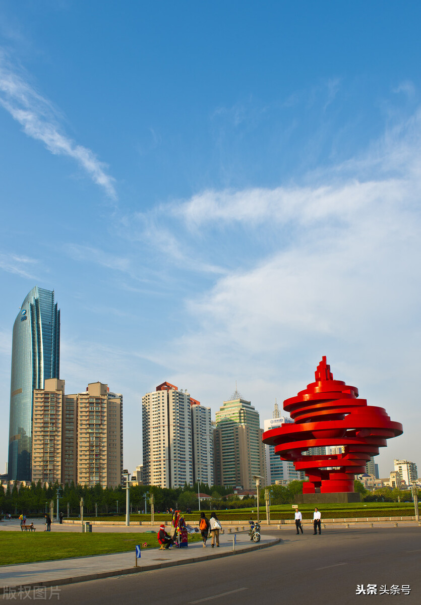 青岛各地区人均收入,青岛收入多少才算正常