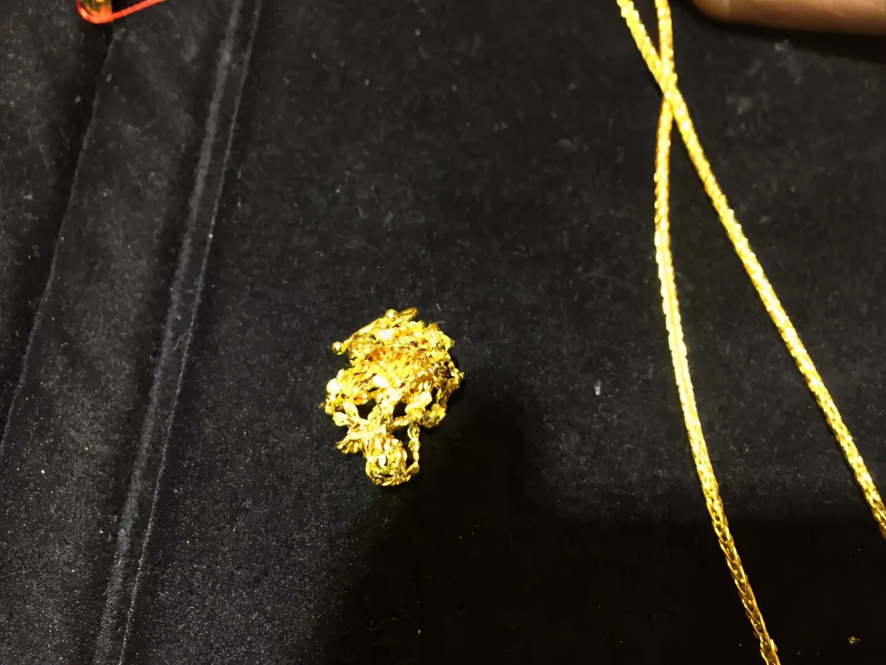 回收黄金要用火烧吗,回收黄金需要把黄金烧碎吗