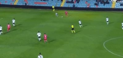 花样百出，势不可挡，卡斯蒂亚少年们是怎样踢球的？