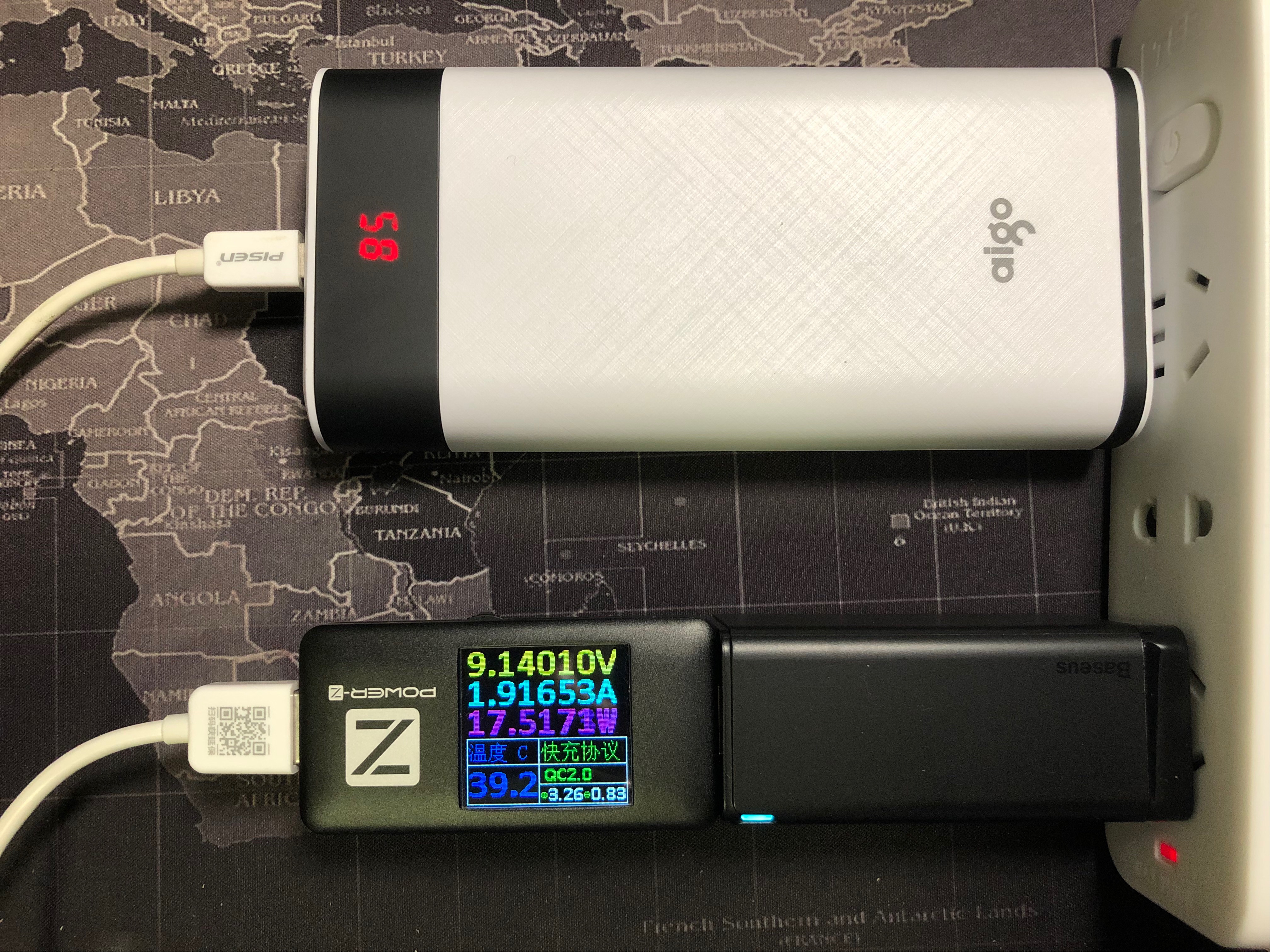 爱国者突破移动电源w200,爱国者f20000pd移动电源拆解