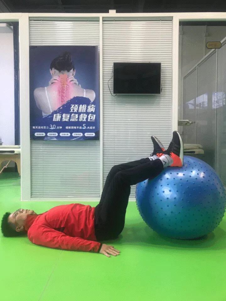 世界脊柱日别再忽视脊柱问题,一套很实用的腰椎病自我矫正方法