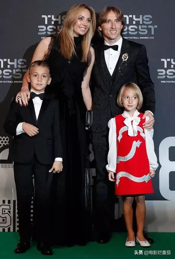 十位美艳太太，莱万妻最“凶悍”，皮克妻最有名，格策妻最有手段