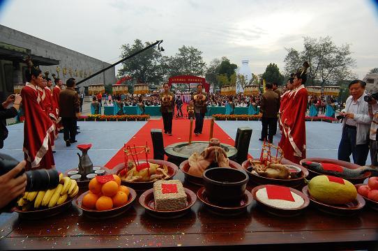 同是烈酒差别这么大？伏特加畅销全世界，白酒却只有中国人喝？