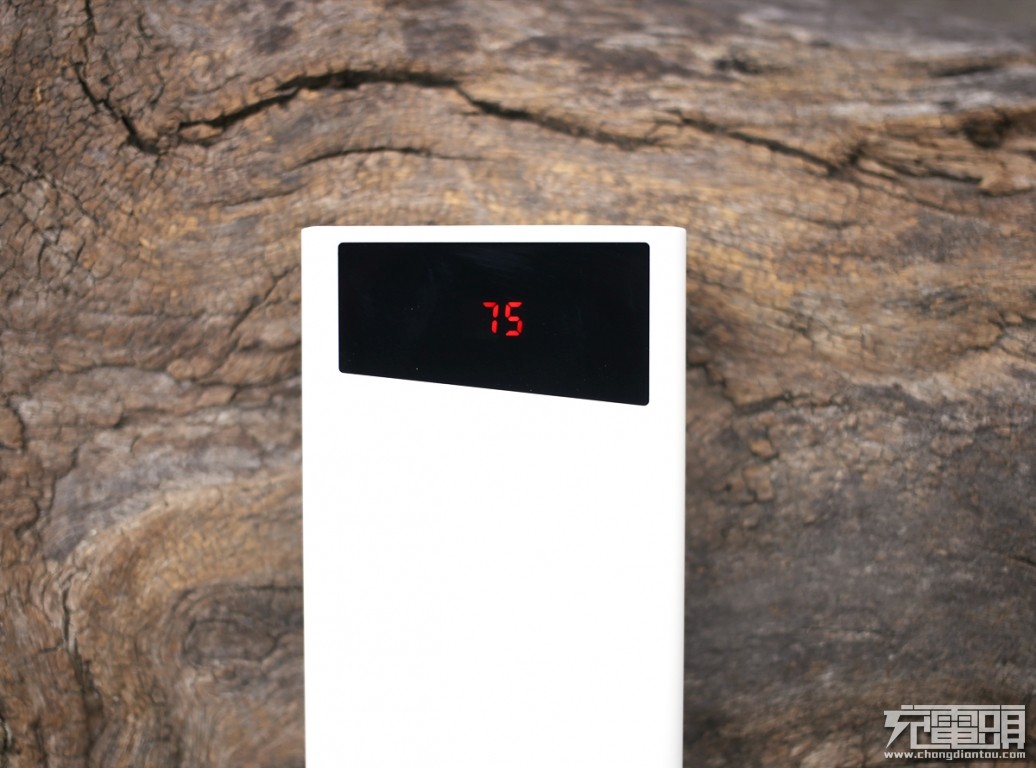 30000毫安大容量移动电源,30000毫安大电池手机