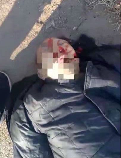 两个老头站路边被事故车撞飞,87岁老人在路上被撞身亡怎么处理