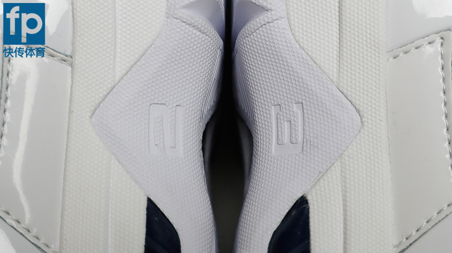 zoomlebronnxxt娴嬭瘎,zoomlebron3鎷嗚В