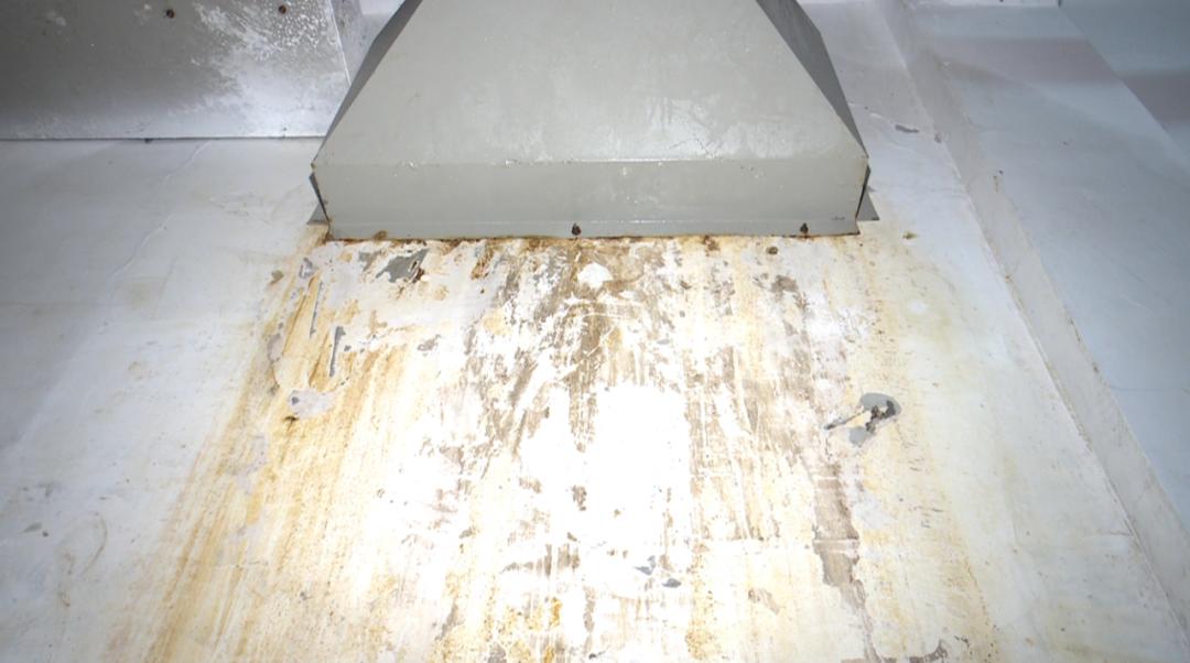 碰到下雨天用什么方法去除雨水,遇上下雨天怎么办