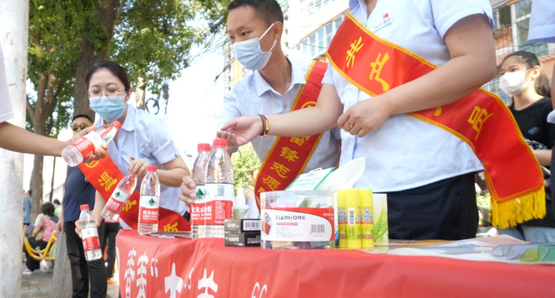 直击中考现场追梦的少年们加油,直击2023高考现场山西太原直播