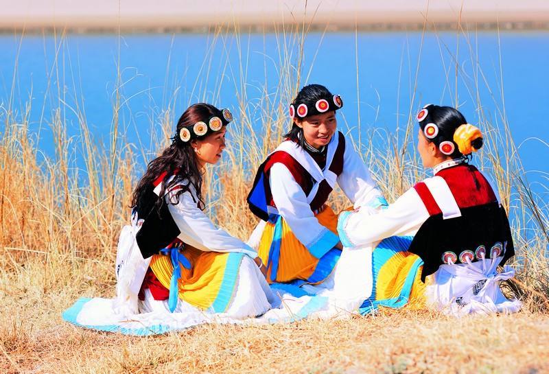 珠峰登顶人数最多一次,珠峰登顶线路和纪录