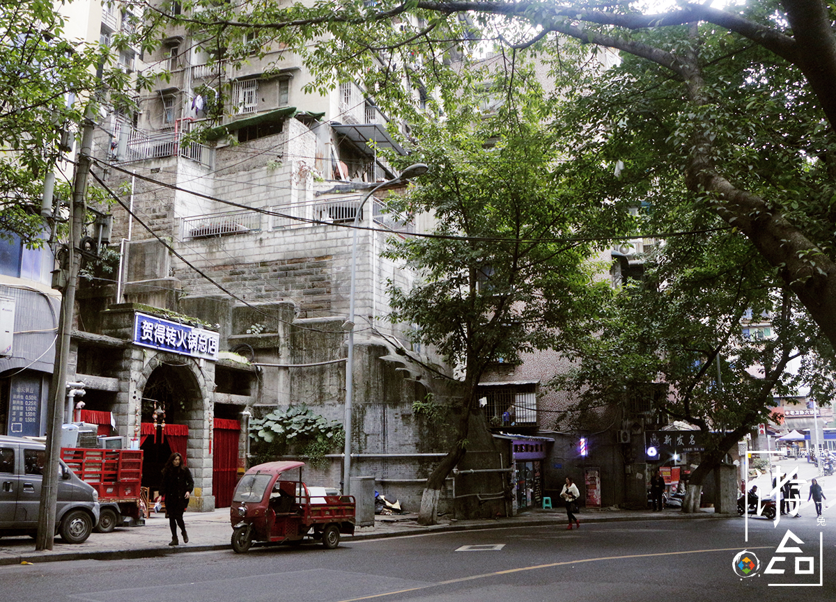 比小说更精彩的袍哥人生：当土匪，带绿帽，这个哈儿并不哈！