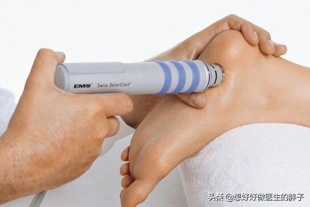 跑步脚后跟轻微疼痛可以继续跑么,时间久了不跑步突然跑步脚后跟疼