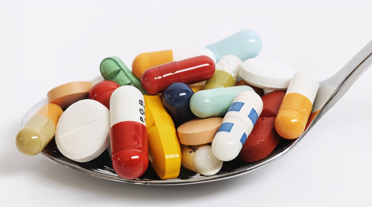 淤胆型肝炎为药物性肝病，其病程迁延难愈，严重威胁着患者的健康