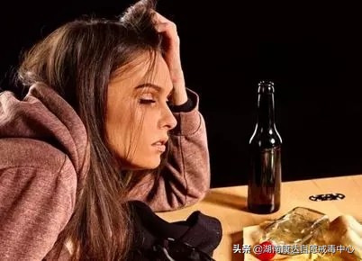 总怀疑有人要害自己是一种什么病,总怀疑有人要害他