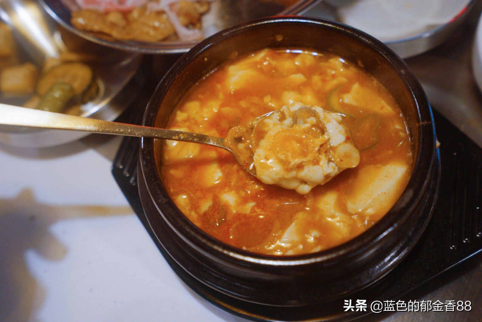 韩国传统烤肉店服务员,在中国去韩国烤肉店说韩语点餐