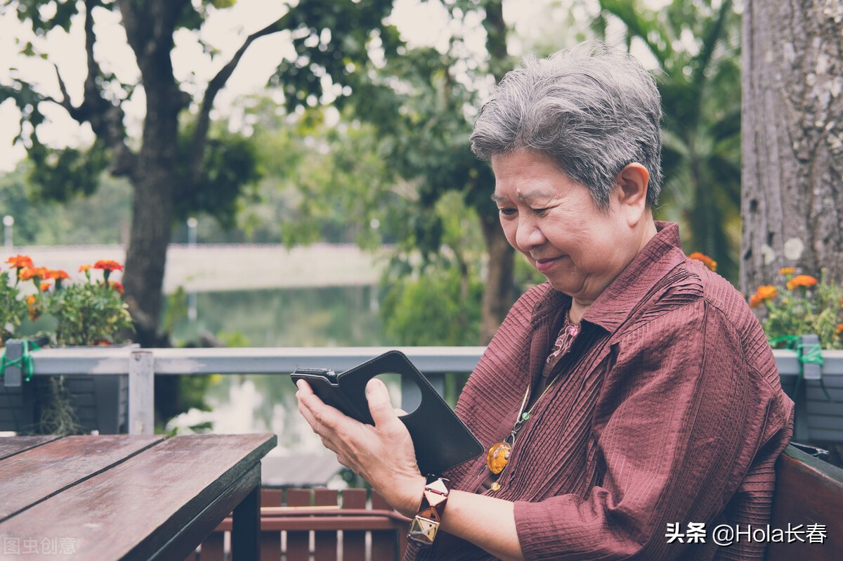 两人之间的代沟,两代人的代沟有多可怕