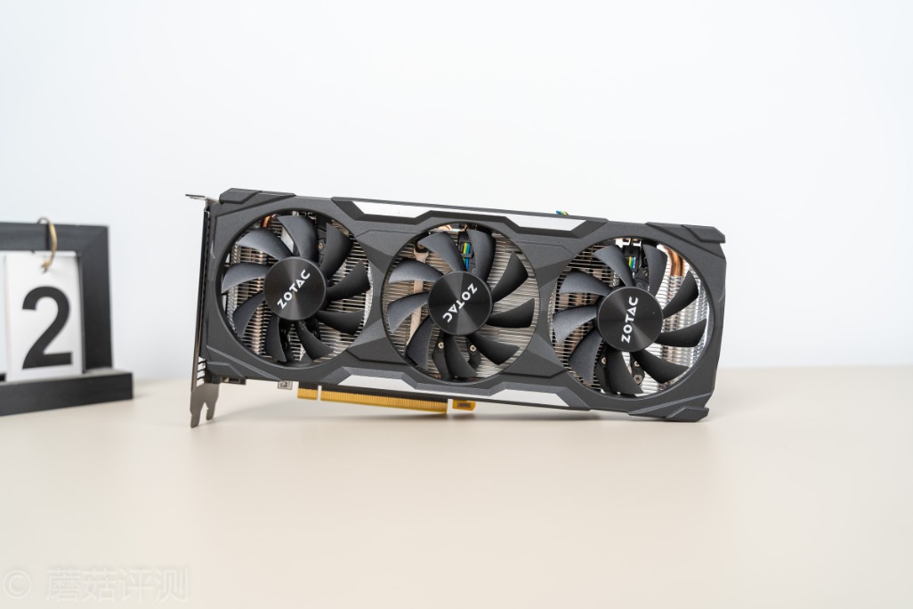 索泰显卡2060s霹雳版oc和x-gaming,索泰rtx2060霹雳oc背板