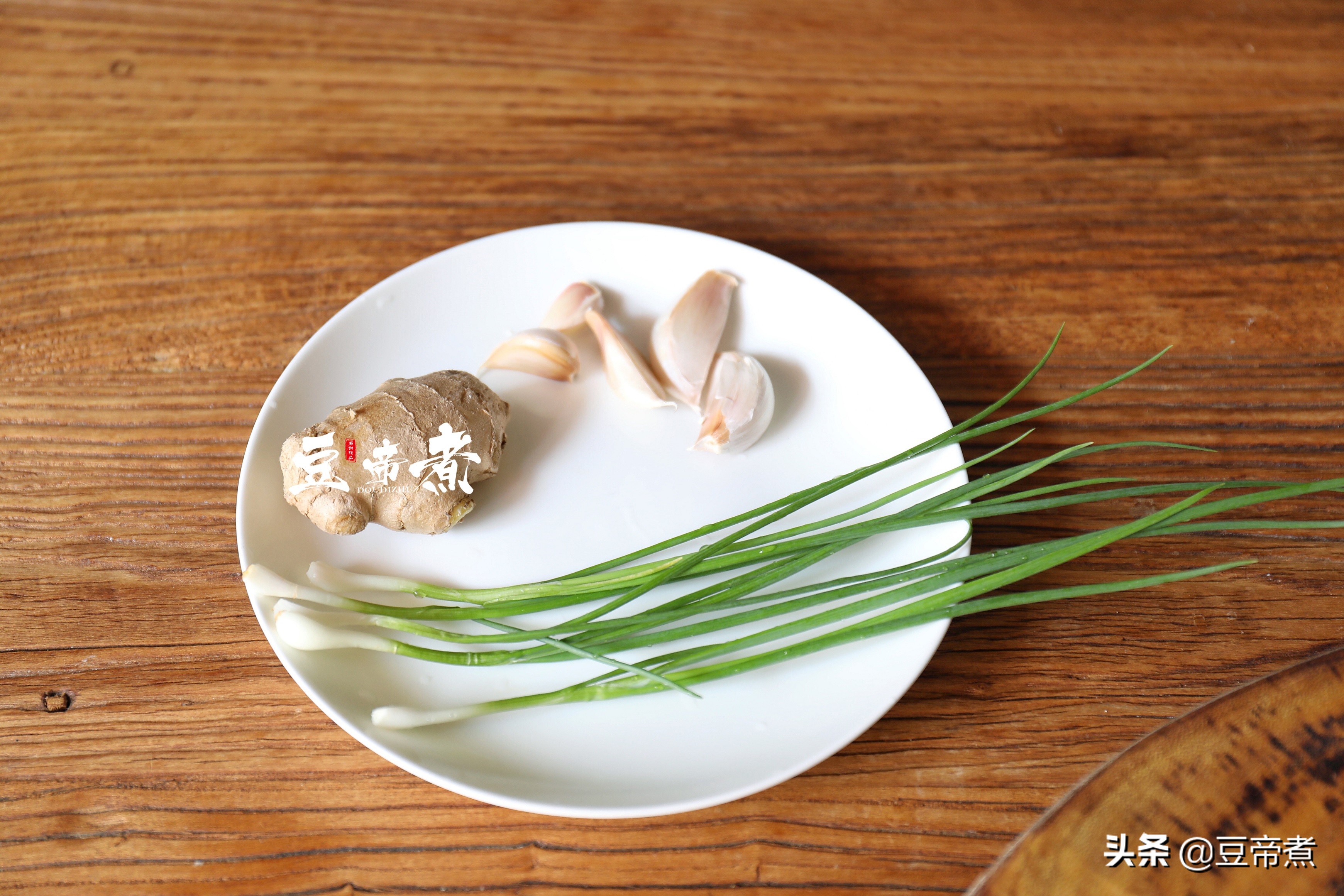 海兔子焯水吃法,海兔子最佳吃法