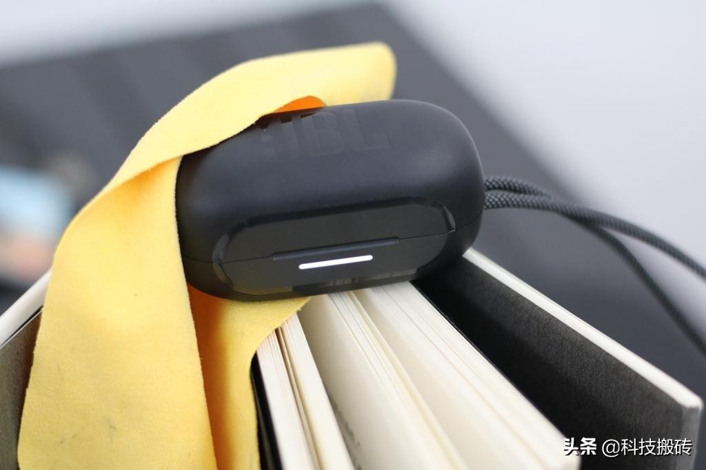 anc降噪耳机性价比之王,哈曼耳机anc