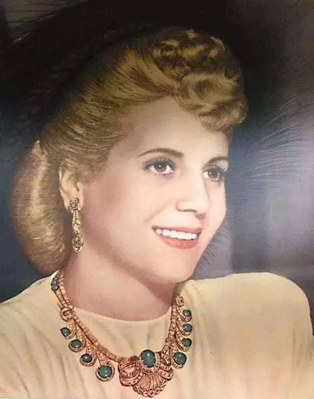 从农村歌女到权倾朝野的国母，还被印在阿根廷纸币上，去世才33岁