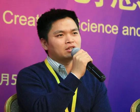 全民k歌话筒和唱吧小巨蛋哪个好,唱吧音质好还是全民k歌音质好