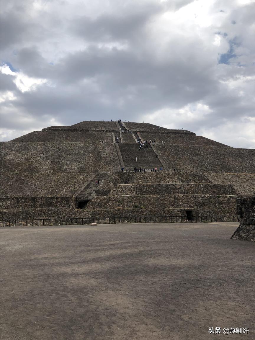“踏迹古文明、晓看日月辉”— 除夕墨西哥金字塔一日游记