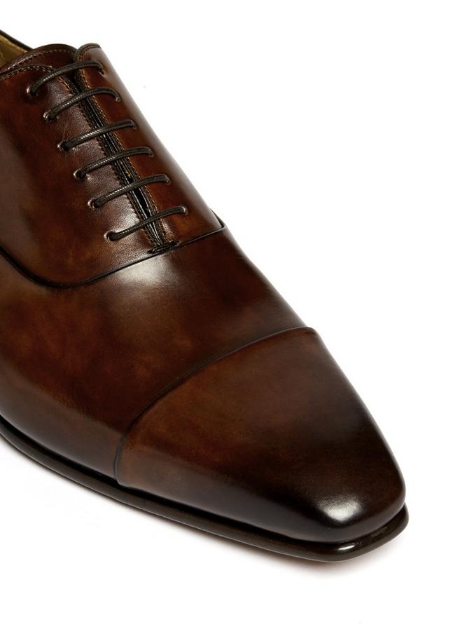 别再对皮鞋傻傻分不清楚了！男人必备的牛津鞋，该如何选择和搭配