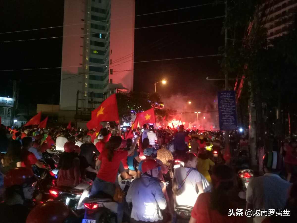 越南足球到底有多强,越南人对足球热情