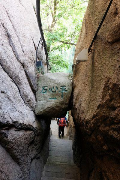 西岳华山五峰风景,华山一日游西安出发路线推荐