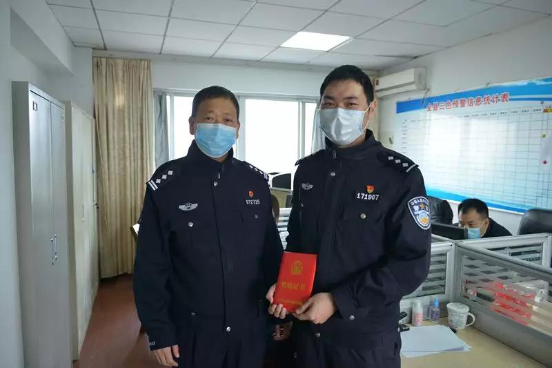 火线授奖鼓士气！台州公安4集体18个人荣记三等功