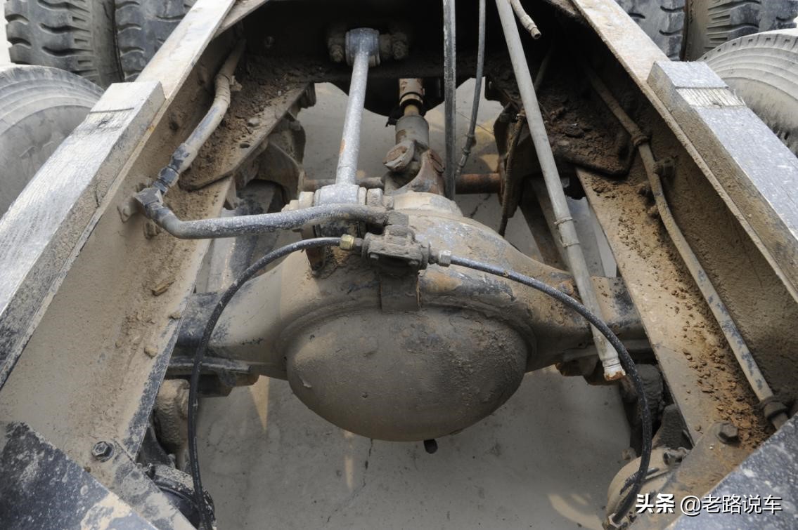 路边的经典——超级美式大平头！万国HL6482