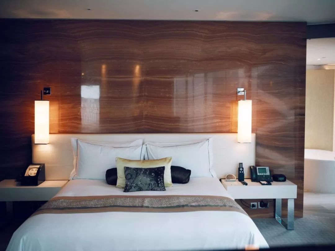 睡在获奖无数的这家酒店，一晚吃掉14颗星米其林，这样的旅行爱了