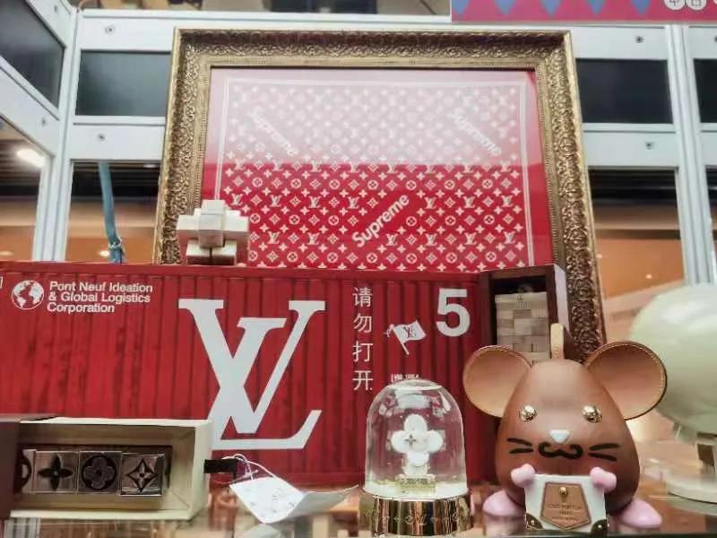 为什么古驰比香奈儿便宜,gucci和香奈儿哪个更高档