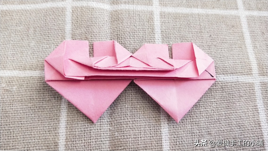 教你用1张纸折出心心相印，简单又漂亮，送给喜欢的Ta