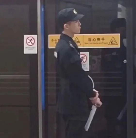 素人帅哥闪照合集,素人帅哥集锦