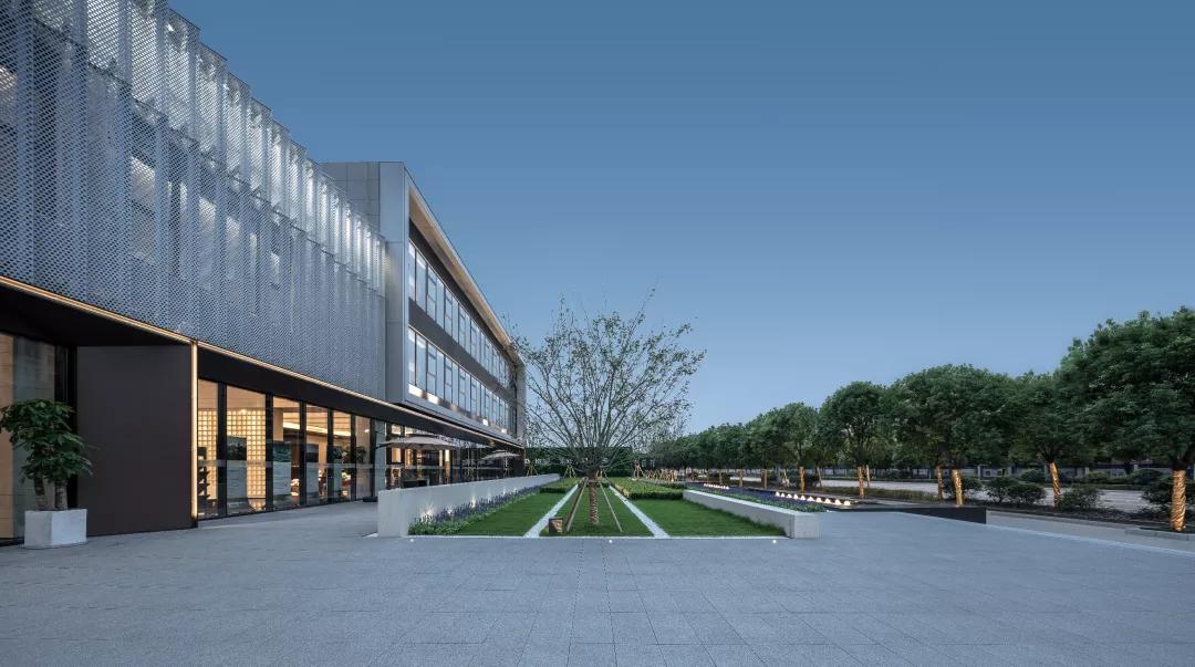 高颜值生活家丨城市升级诗，印刻卓越集团DNA式的人居经典