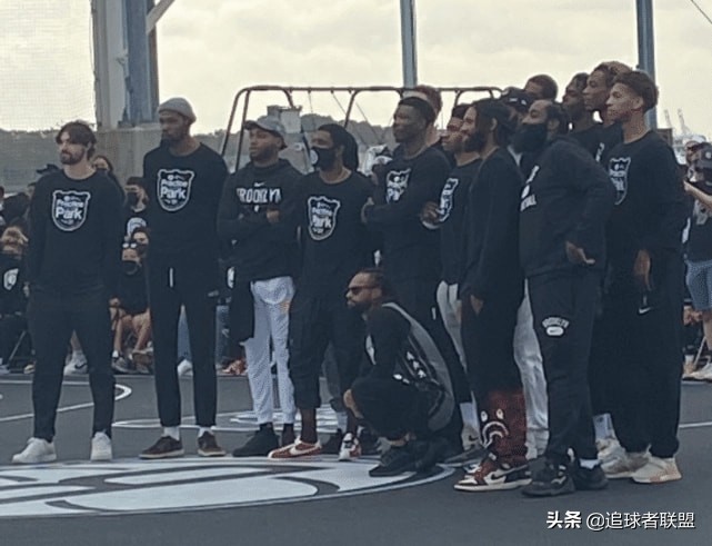 篮网哈登杜兰特,篮网哈登拍照