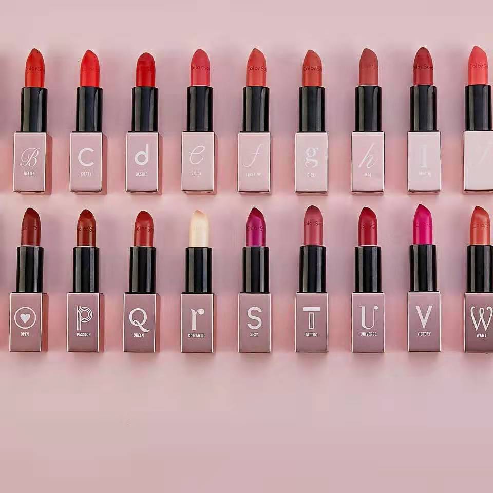 这套口红数量也是破纪录了，26支不重复，相互叠涂可出*0色8**号，服