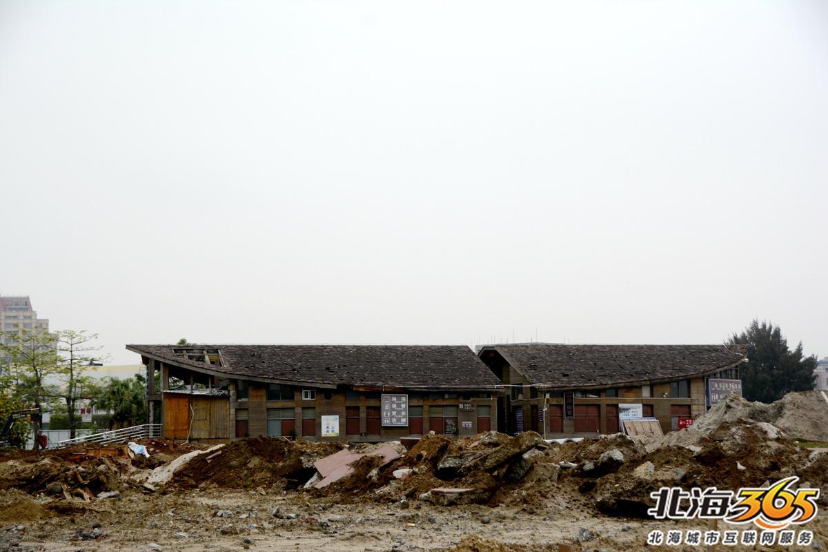 档次提升!北海新“潮”雕初见规模,台阶向海延伸呈现波浪形