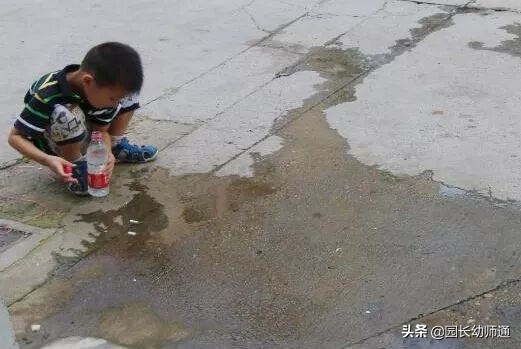 夏日炎炎宝宝玩水,孩子夏天玩水好处