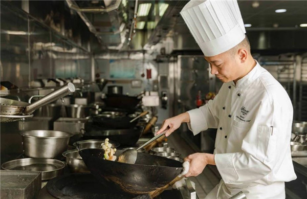 为什么南方厨师用锅,为什么厨师用的锅没把手