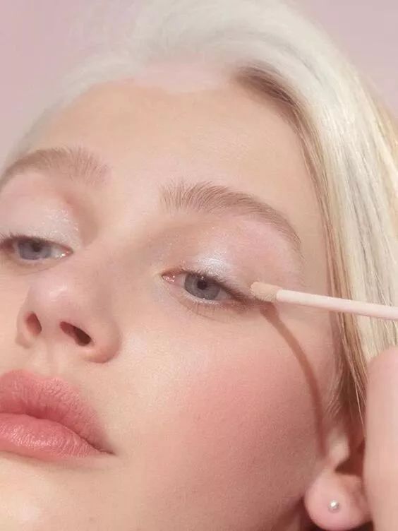 眼影每个人都有吗,眼影都有怎样的画法