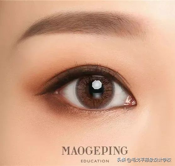 眼妆小技巧让你画出适合你的眼妆,眼妆教程手把手教你画眼妆